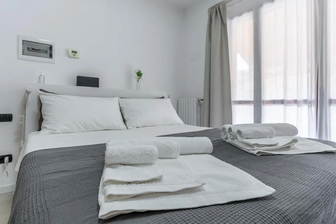 Santa Giulia Suite Milan Apartment