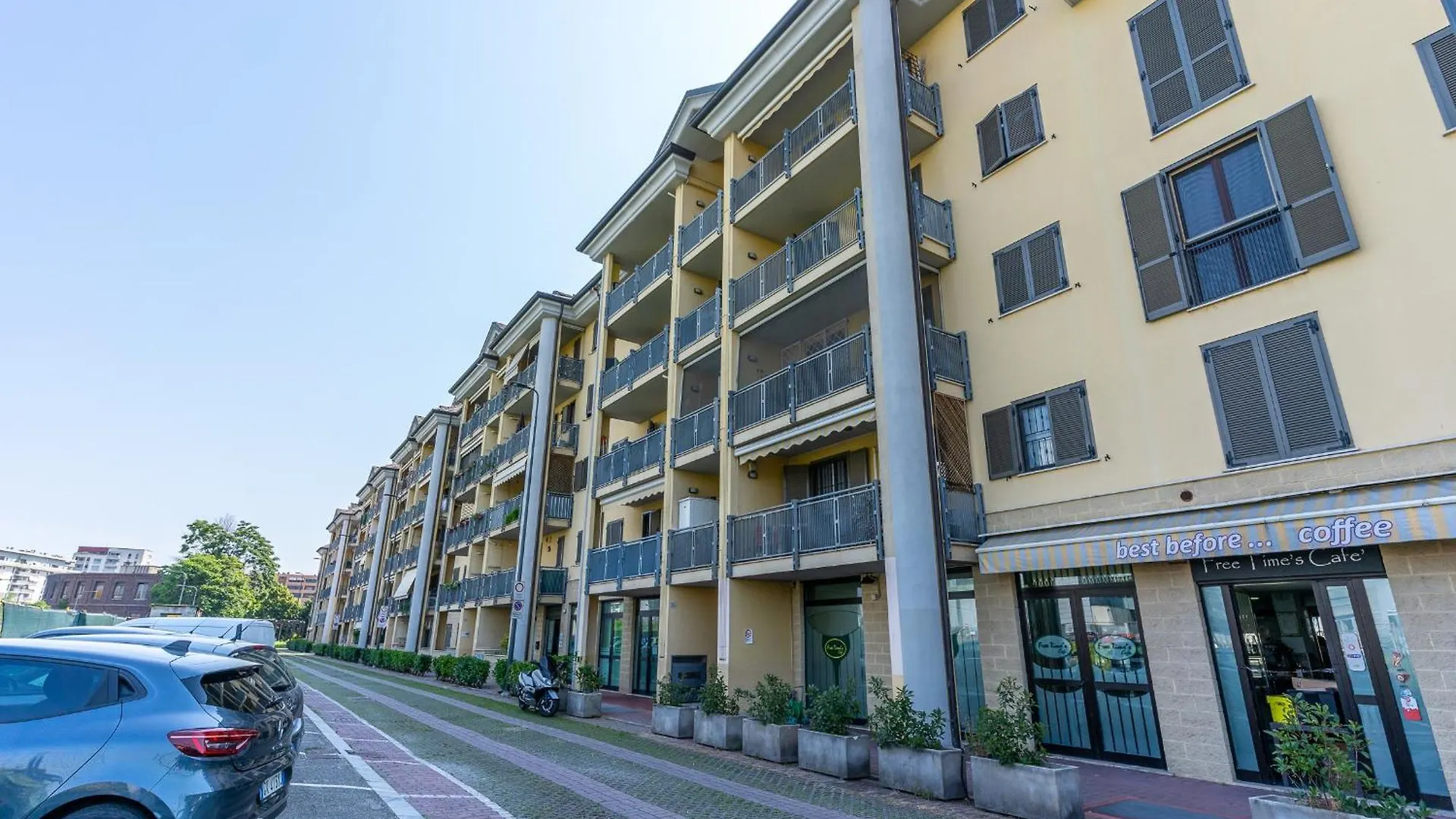 Santa Giulia Suite Milan 0*,  Italy